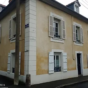 Apartment Grand 4 Etoiles A 800m De La Mer, Saint-Malo